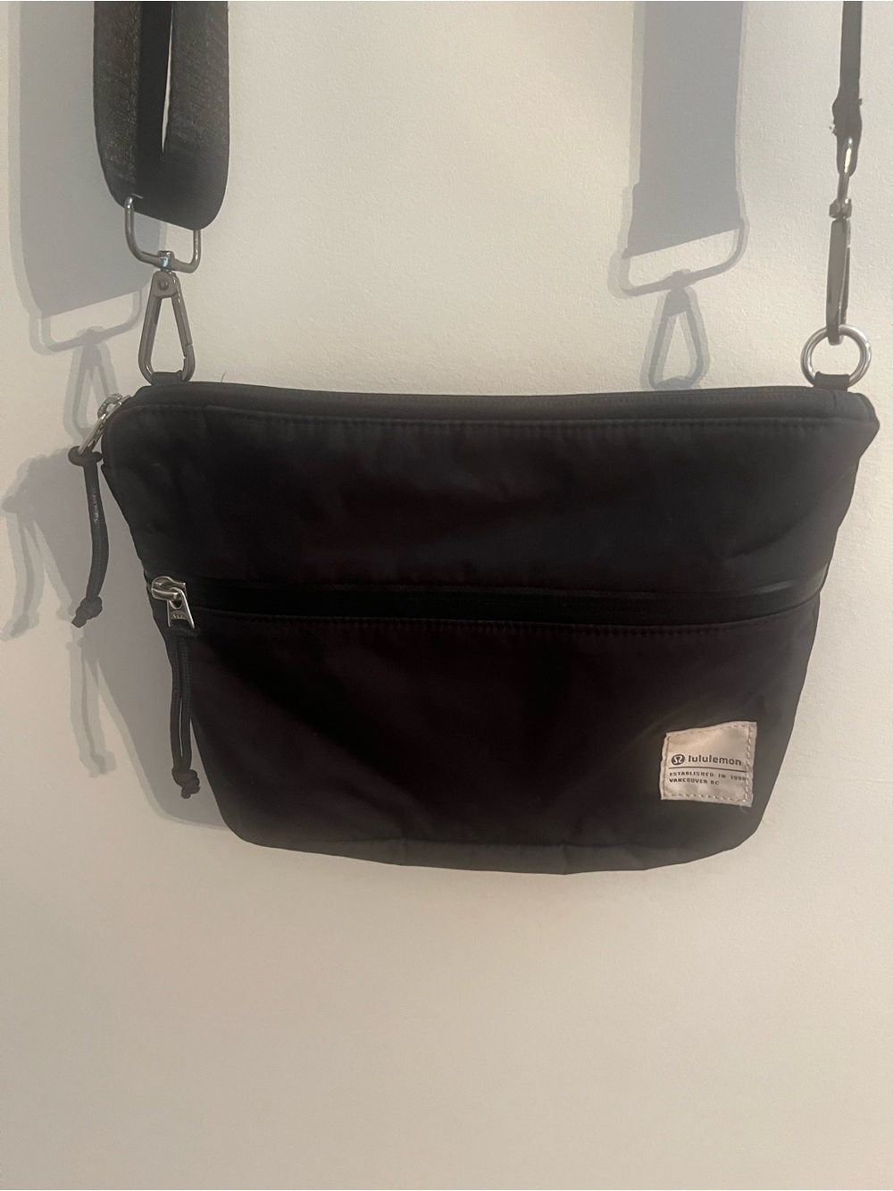 lululemon athletica Black Minimalist Crossbody Messenger
